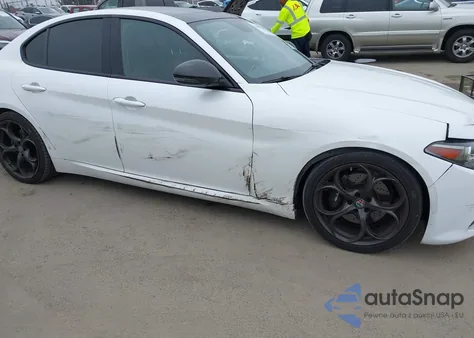 2017 Alfa Romeo Giulia Ti Rwd z USA, uszkodzony, nr VIN ZARFAECNXH7549497